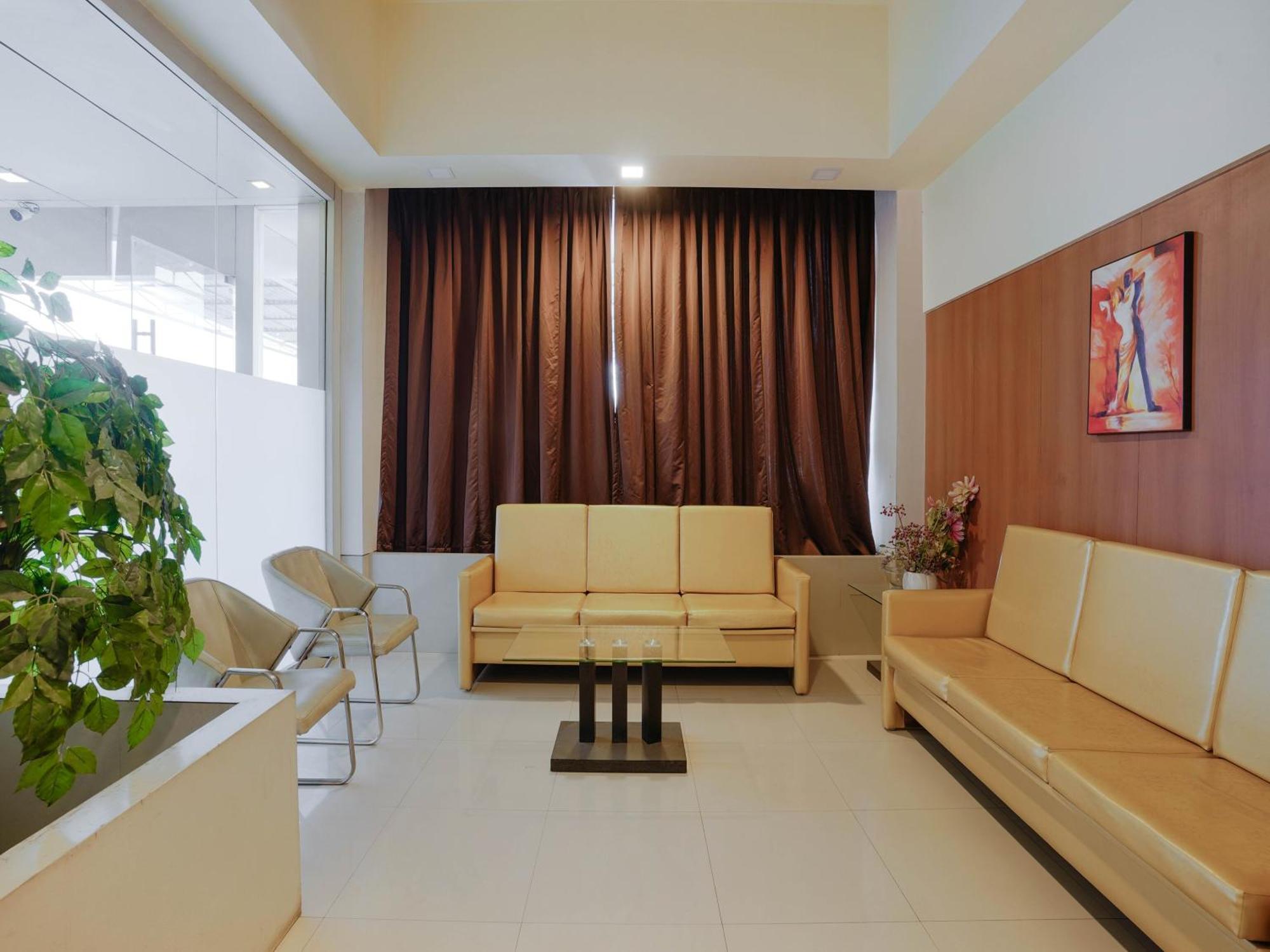 Hotel Vista Premium Tark A Family Hotel Near Igi Airport Delhi New Delhi Exterior photo
